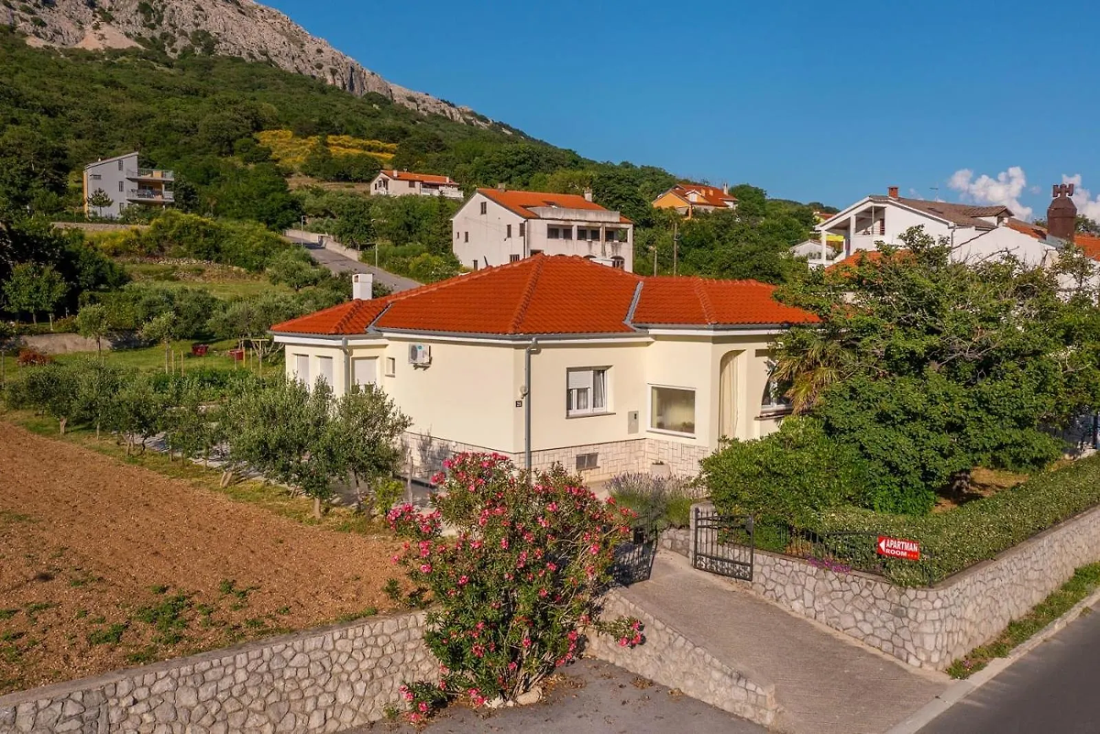 Apartments And Rooms With Parking Space Jurandvor, Krk - 23362